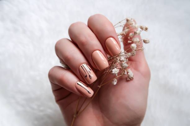 art and craft on finger nail - nails art photos et images de collection
