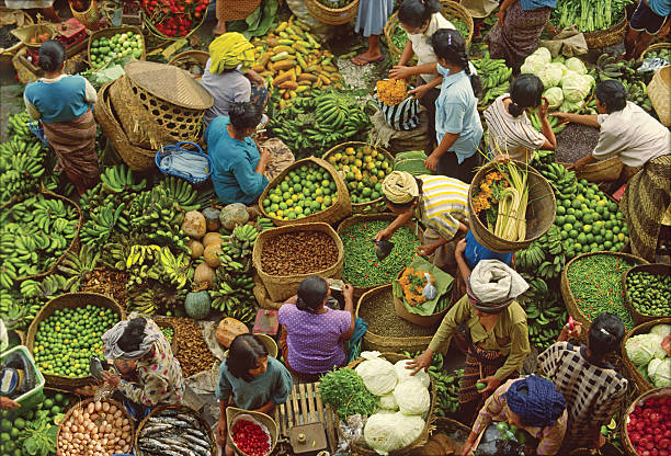 bali, ubud, produce market, overhead view - food stock pictures, royalty-free photos & images