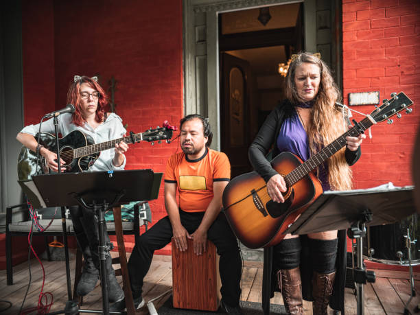 band performing outdoor - concert stock pictures, royalty-free photos & images