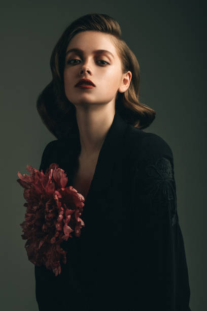 belle femme - fashion photos et images de collection