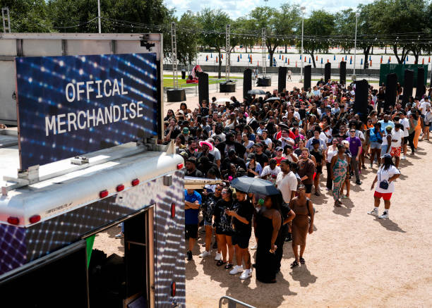 Beyoncé fans line up at NRG Park to purchase merchandise before the artists two weekend concerts at NRG Stadium, Saturday, Sept. 23 in Houston.