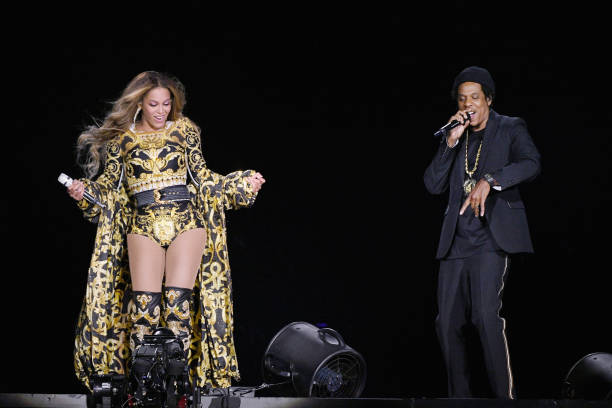 Beyonce and JAY-Z perform onstage during the 'On The Run II' Tour at Rose Bowl on September 22, 2018 in Pasadena, California.