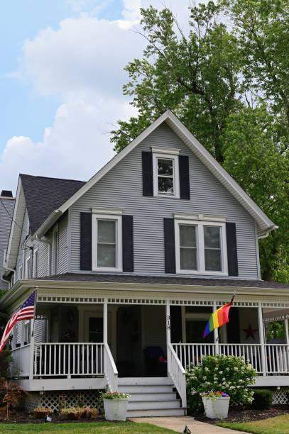 decorated home for fourth of july holiday - garden decoration stock pictures, royalty-free photos & images