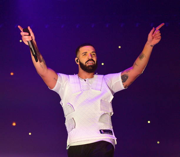 Drake performs in Concert at Aubrey & The Three Amigos Tour - Chicago, Illinois at United Center on August 17, 2018 in Chicago, Illinois.