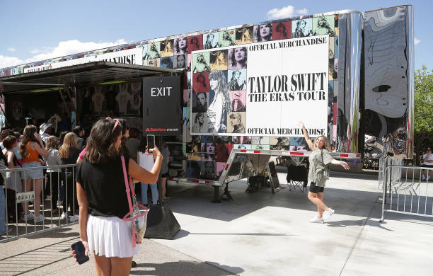 Fans arrive at State Farm Stadium for the opening night of Taylor Swift's "The Eras" Tour on March 17, 2023 in Glendale, Arizona.