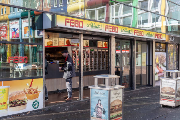 febo snackbar bij amsterdam bijlmer, nederland - junk food stock pictures, royalty-free photos & images