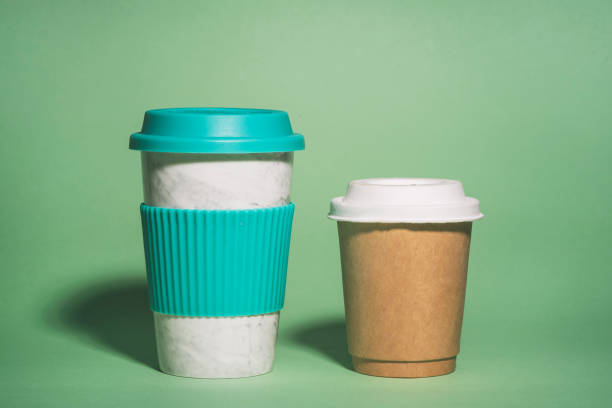 green recyclable cup - junk food stock pictures, royalty-free photos & images