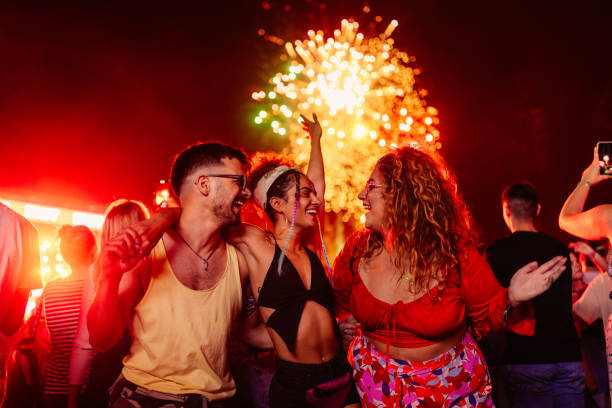 happy friends party at festival - concert stock pictures, royalty-free photos & images