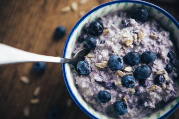 healthy breakfast, blueberry overnight oatmeal - food stock pictures, royalty-free photos & images