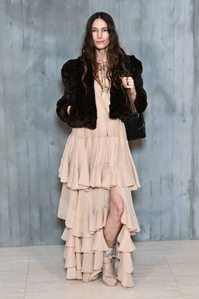 Jessica Miller attends the Chloé Womenswear Spring-Summer 2025 show as part of Paris Fashion Week on September 26, 2024 in Paris, France.