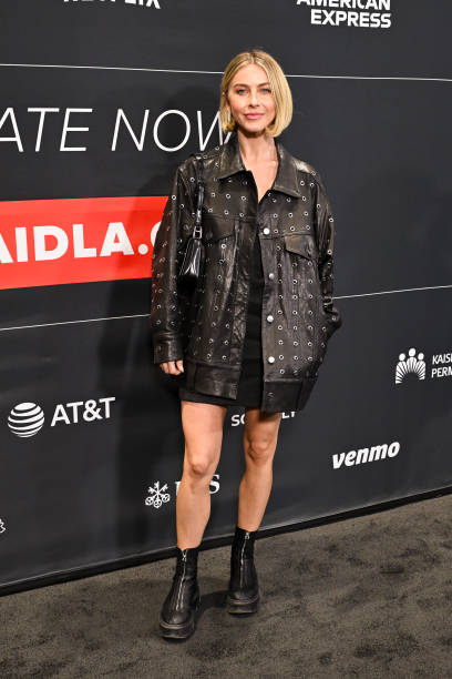 Julianne Hough at FireAid Benefit Concert at Intuit Dome on January 30, 2025 in Los Angeles, California.