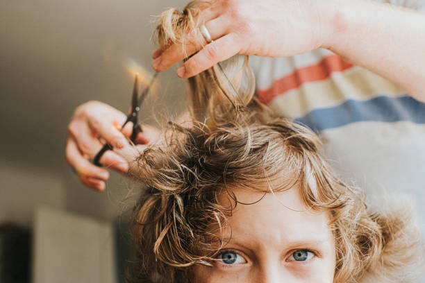 lockdown haircut - hairstyle fotografías e imágenes de stock