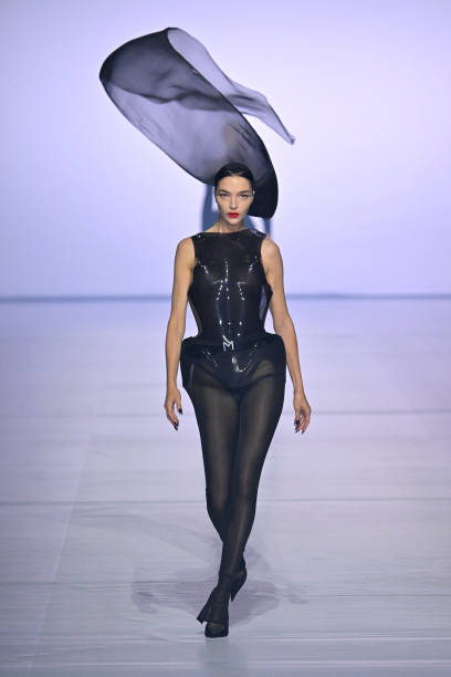 Mariacarla Boscono walks the runway during the Mugler Womenswear Spring/Summer 2024 show as part of Paris Fashion Week on October 02, 2023 in Paris,...