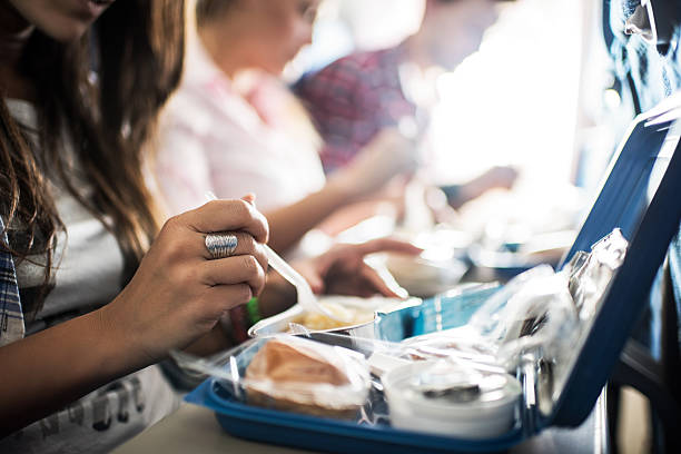 meal in the airplane. - food stockfoto's en -beelden