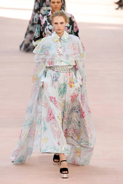 Model walks the runway during the Chanel Paris Womenswear Spring-Summer 2025 show as part of Paris Fashion Week on October 01, 2024 in Paris, France.