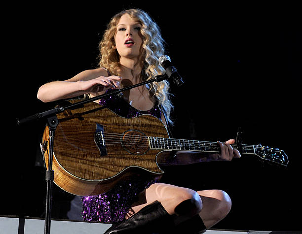 Musician Taylor Swift performs onstage during Brooks & Dunn's The Last Rodeo Show at MGM Grand Garden Arena on April 19, 2010 in Las Vegas, Nevada.