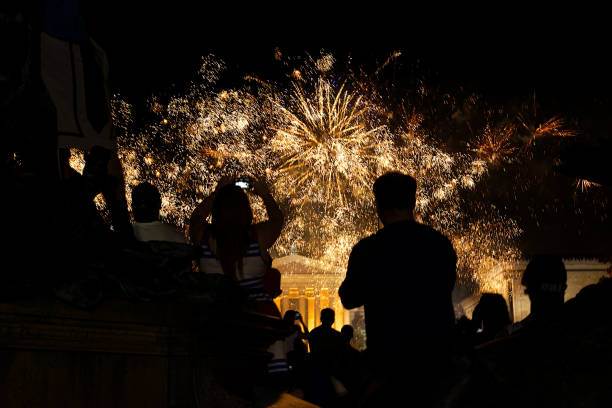 packed parkway sees acts and fireworks at free independence day concert - concert stock pictures, royalty-free photos & images
