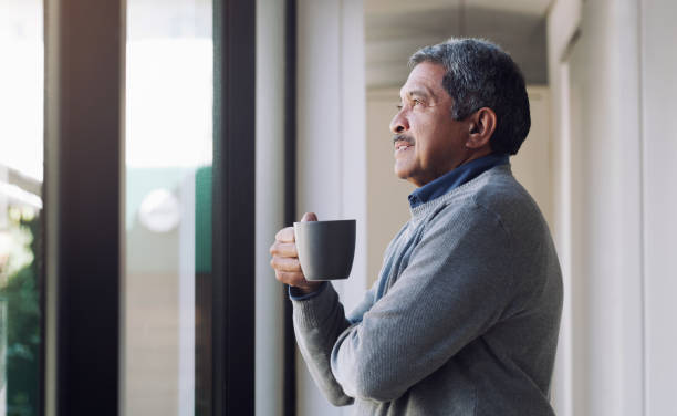 relax, je hebt het goed gedaan. - coffee stockfoto's en -beelden