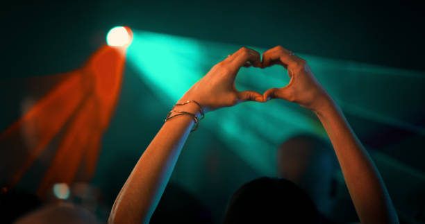 she's got too much love for the music - concert stock pictures, royalty-free photos & images