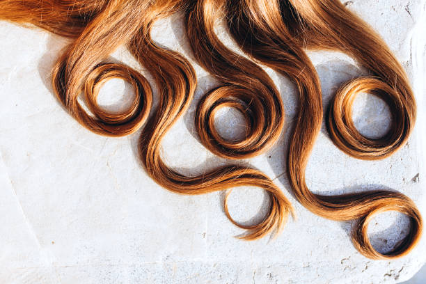 shiny long hair. - hairstyle photos et images de collection