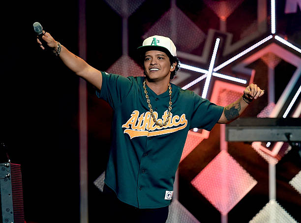 Singer Bruno Mars performs onstage during 102.7 KIIS FM's Jingle Ball 2016 presented by Capital One at Staples Center on December 2, 2016 in Los...