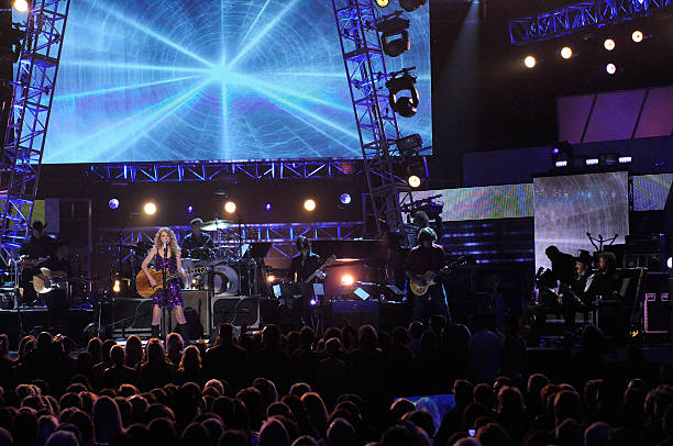 Singer Taylore Swift performs onstage during Brooks & Dunn's The Last Rodeo Show at MGM Grand Garden Arena on April 19, 2010 in Las Vegas, Nevada.