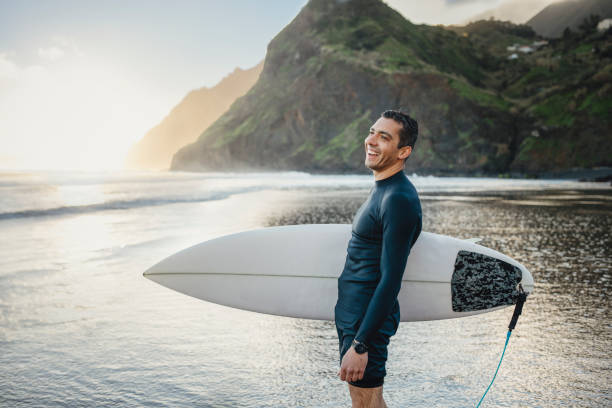 surfen macht mich glücklich. - travel stock-fotos und bilder