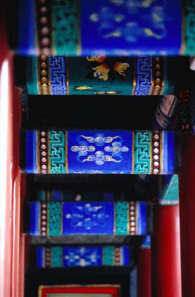 the hall of jade billows in the summer palace (yiheyuan or garden of nurtured harmony)., beijing, beijing, china, north-east asia - garden decoration stockfoto's en -beelden