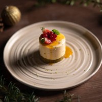a plate of a fruitcake with strawberry and cranberries - food stock pictures, royalty-free photos & images
