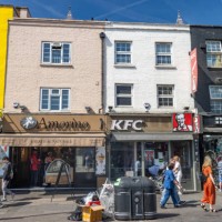 amorino ice cream shop on camden high street in borough of camden, london - junk food stock pictures, royalty-free photos & images