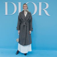 Australian actress Elizabeth Debicki poses upon arrival ahead of Christian Dior Women Ready-to-wear Spring-Summer 2025 show as part of the Paris...