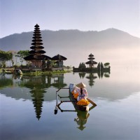 bali, pura ulun danu bratan temple - travel stock-fotos und bilder