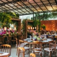 beautiful wedding venue - home decoration stock pictures, royalty-free photos & images