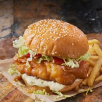 beer battered fish burger with fries - junk food stock pictures, royalty-free photos & images