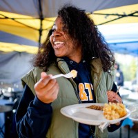 black college experience: homecoming - food stock-fotos und bilder