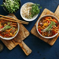 bowls with chow mein - food stock pictures, royalty-free photos & images