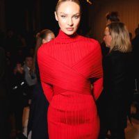 Candice Swanepoel attends the Balmain Womenswear Spring-Summer 2025 show as part of Paris Fashion Week on September 25, 2024 in Paris, France.