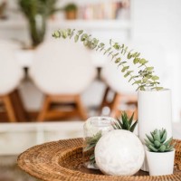 centerpiece with christmas eucalyptus - home decoration stock pictures, royalty-free photos & images