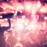 cheering crowd at concert - concert stock pictures, royalty-free photos & images