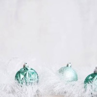 christmas background with teal green ornaments and tinsel - home decoration stock pictures, royalty-free photos & images