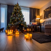 christmas decorations in xmas home - home decoration stock pictures, royalty-free photos & images