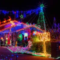 christmas house - 3 hugo court, narre warren, melbourne - garden decoration stock pictures, royalty-free photos & images