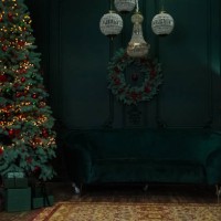 christmas living room decor in green colors. - home decoration stock pictures, royalty-free photos & images
