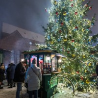christmas market in riga - concert stock pictures, royalty-free photos & images