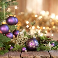 christmas purple baubles and gold lights background - home decoration stock pictures, royalty-free photos & images