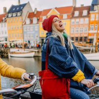 city getaway with my sister - travel stock pictures, royalty-free photos & images