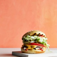 classic burger - junk food stock pictures, royalty-free photos & images