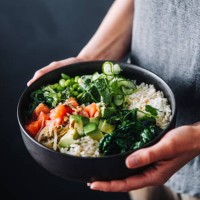 close-up of a woman hands holding a bowl of healthy salad - food stock pictures, royalty-free photos & images