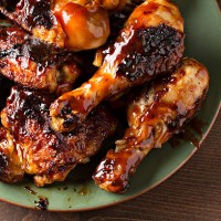 close up barbecued chicken - food stock pictures, royalty-free photos & images