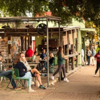 colourful shops and cafés on south congress street in austin texas usa - food stock pictures, royalty-free photos & images